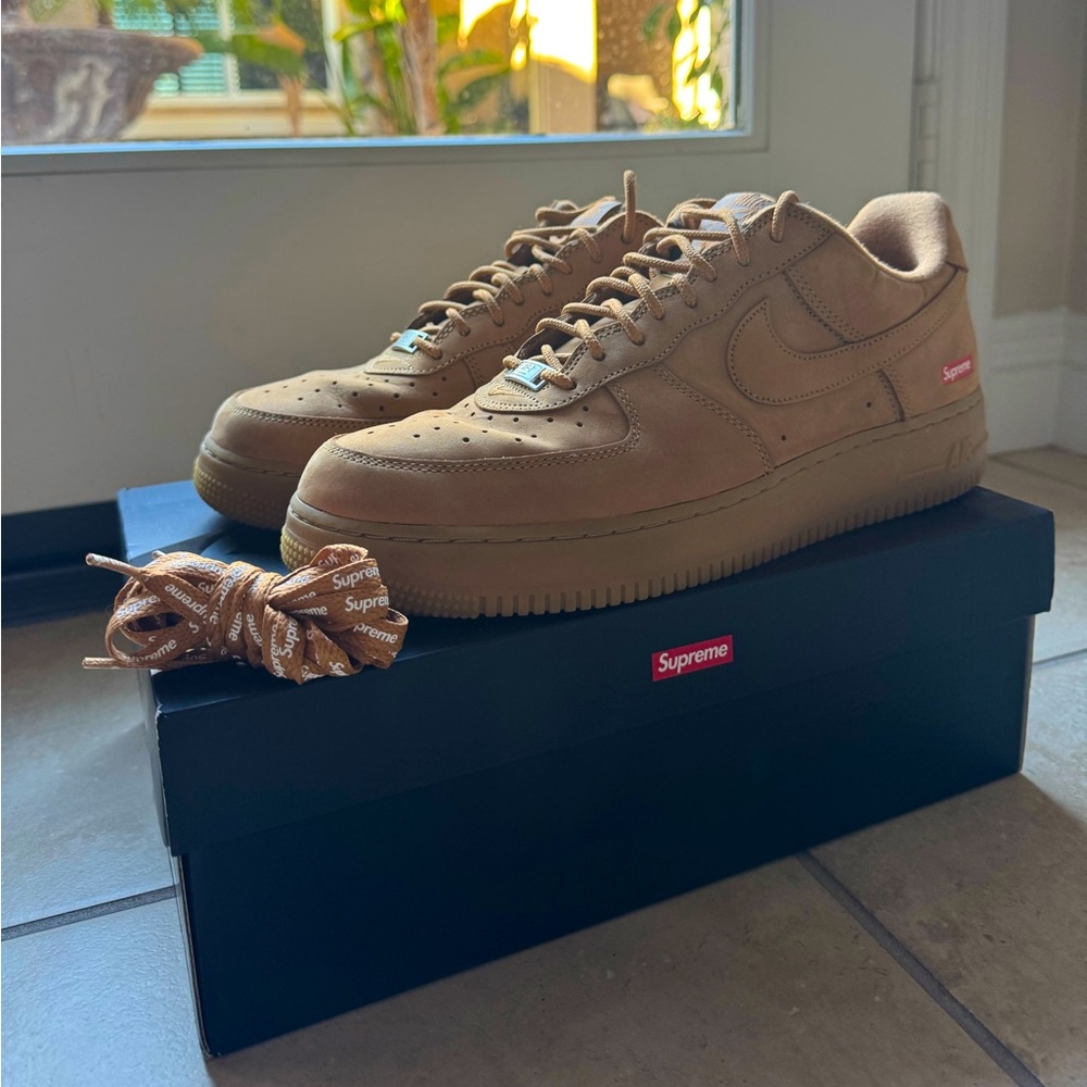 Nike x Supreme Air Force 1 Wheat | Size 11